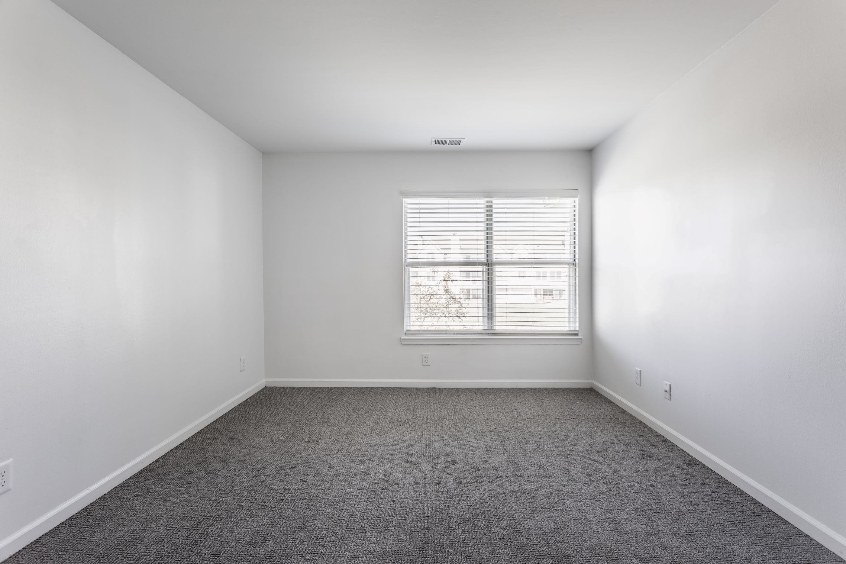 Sundance Apartments 11 of 12