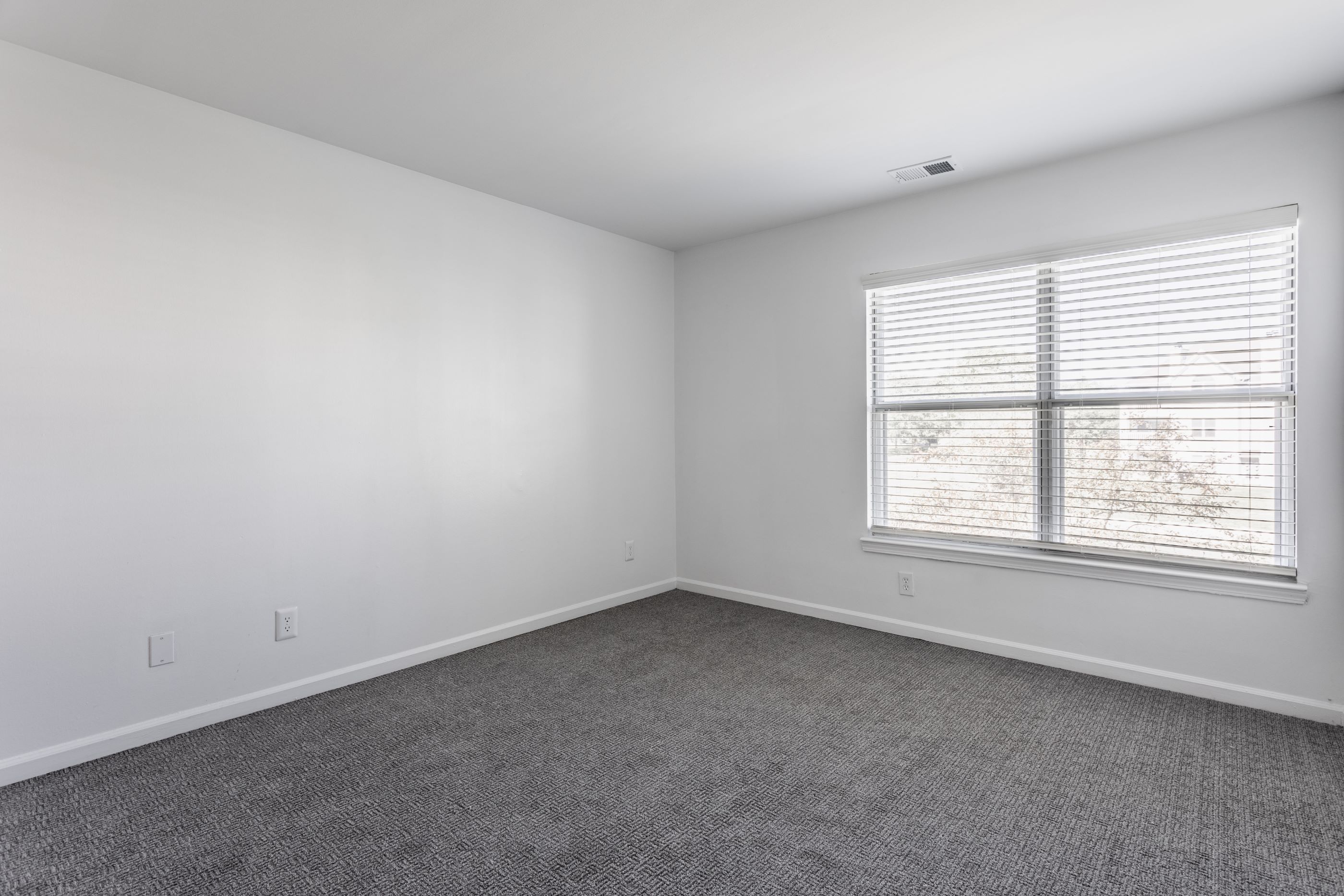 Sundance Apartments 12 of 12