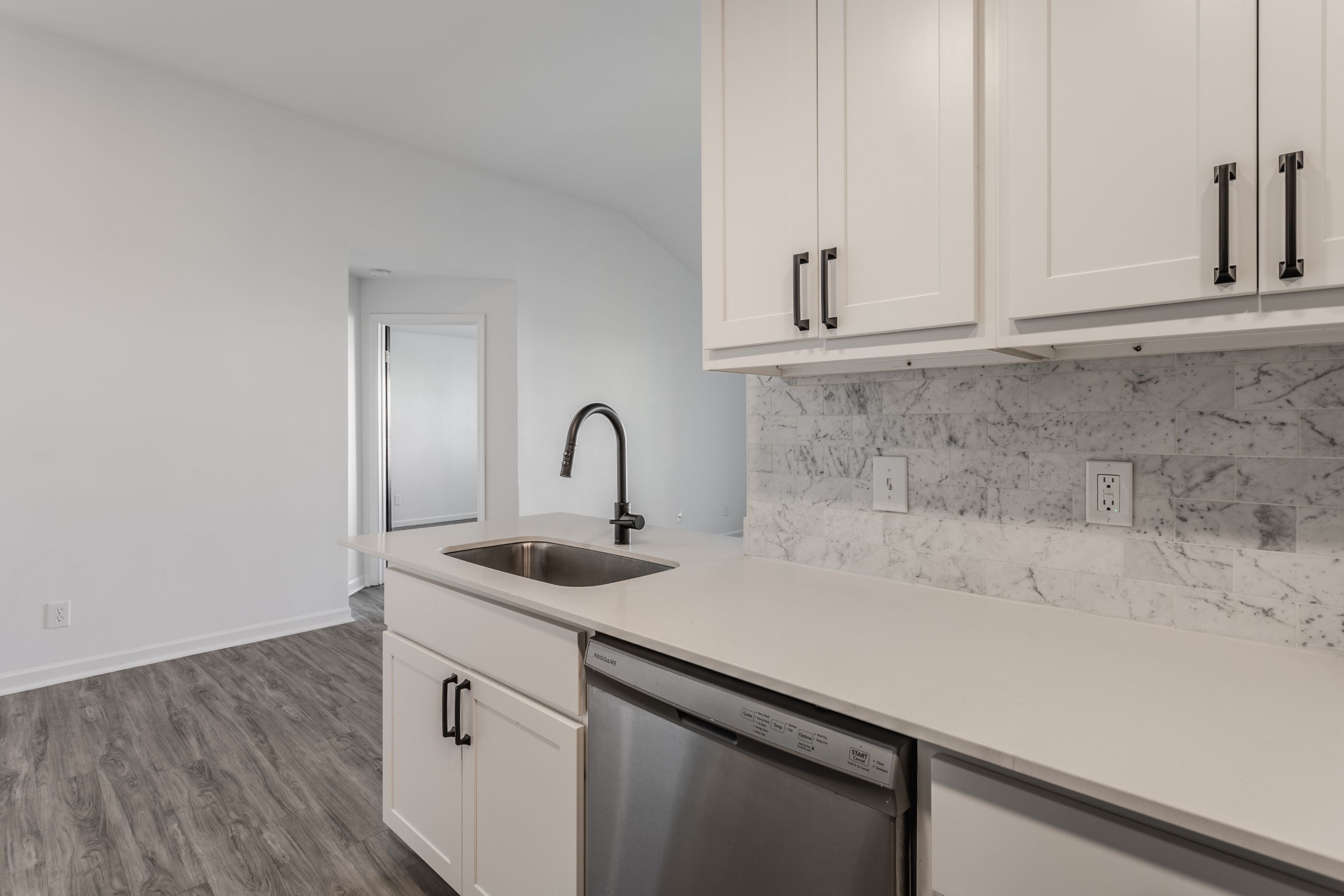 Sundance Apartments 10 of 12