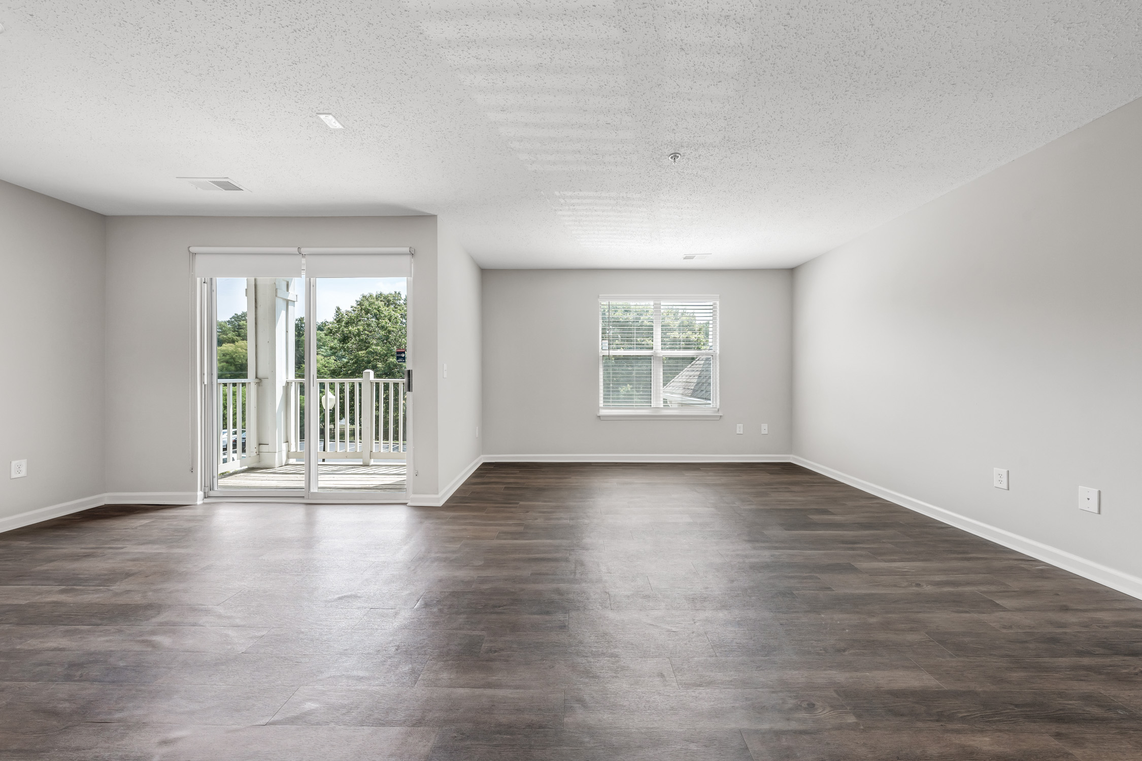 Sunscape Apartments 2 of 12