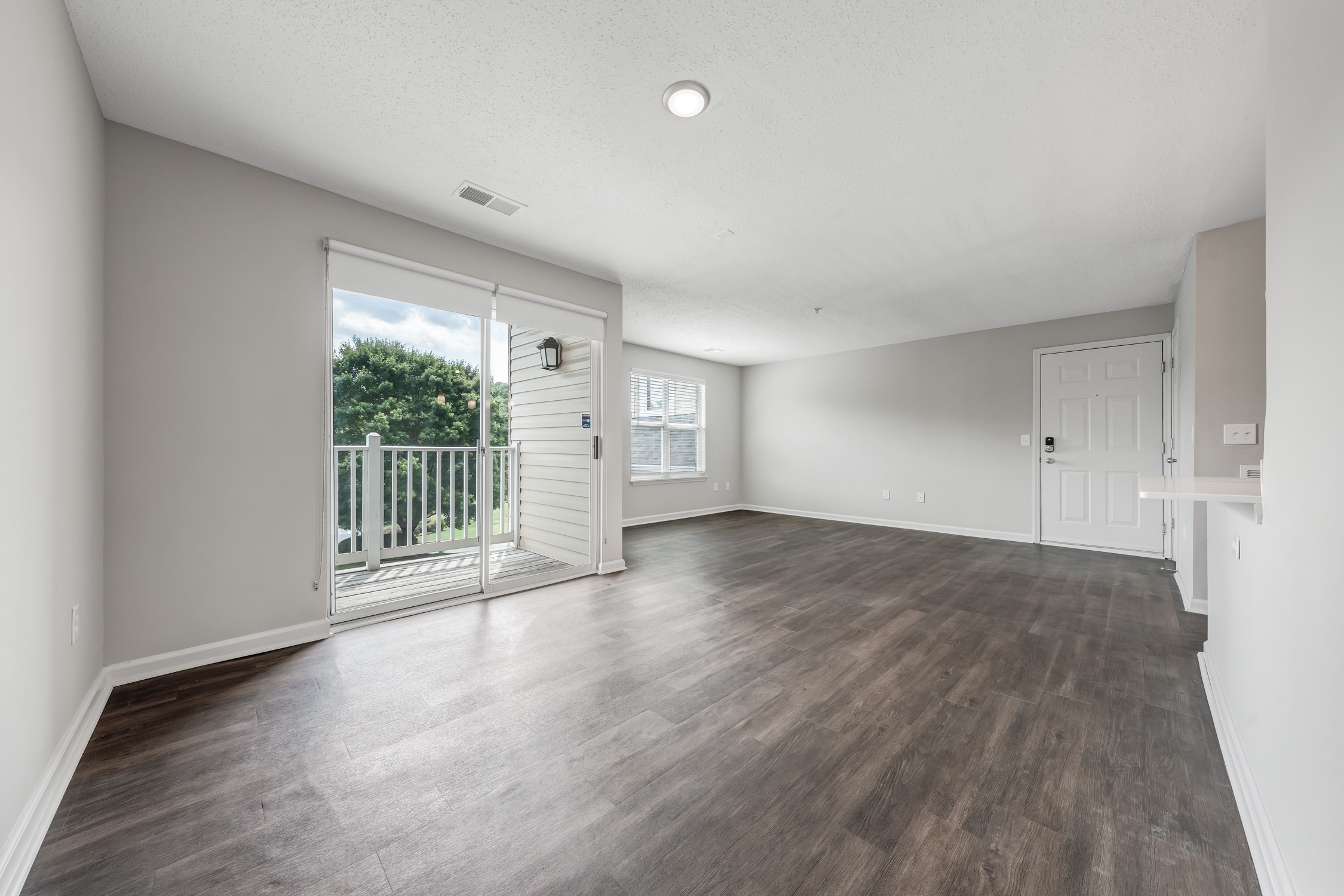 Sunscape Apartments 3 of 12
