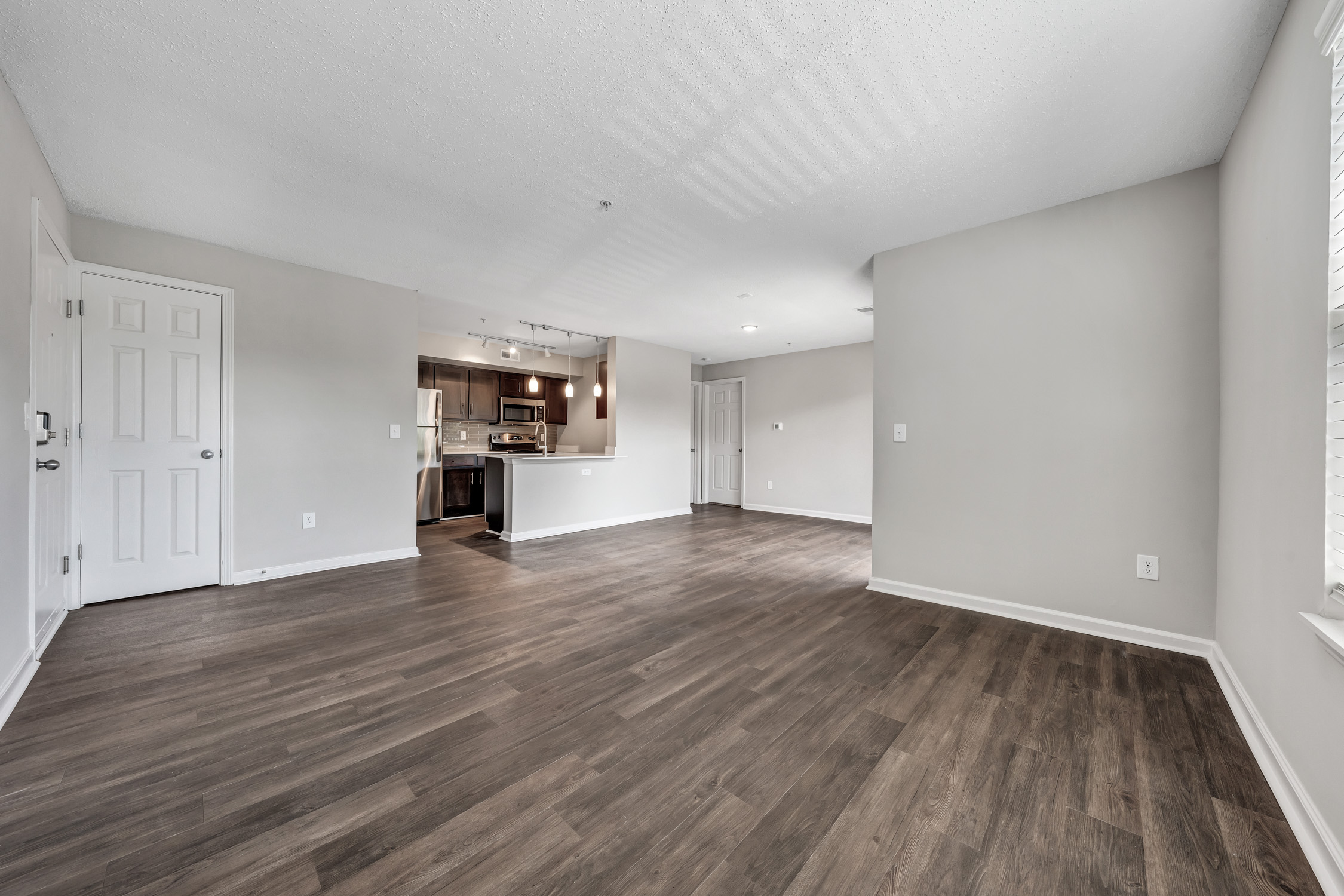 Sunscape Apartments 5 of 12