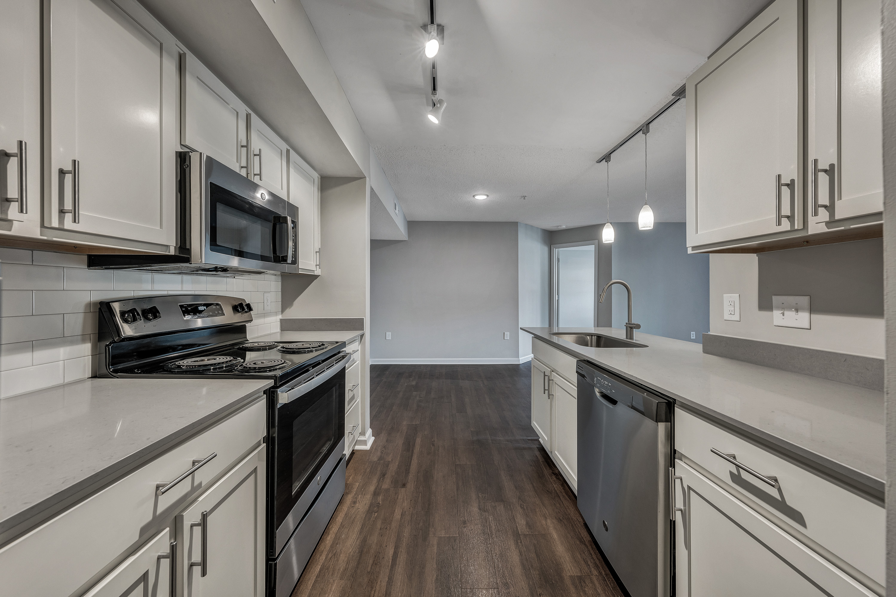 Sunscape Apartments 28 of 57