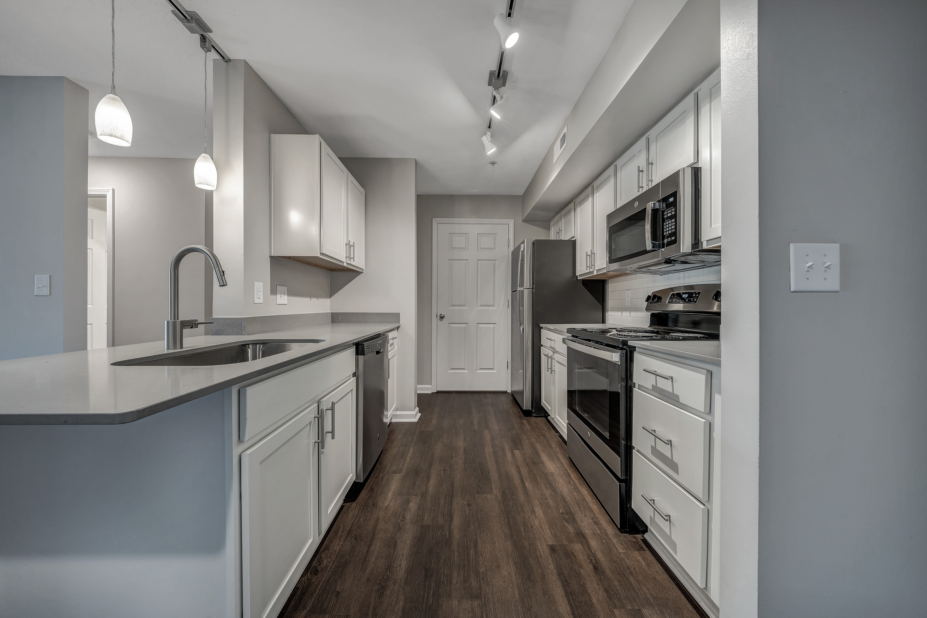 Sunscape Apartments 27 of 57