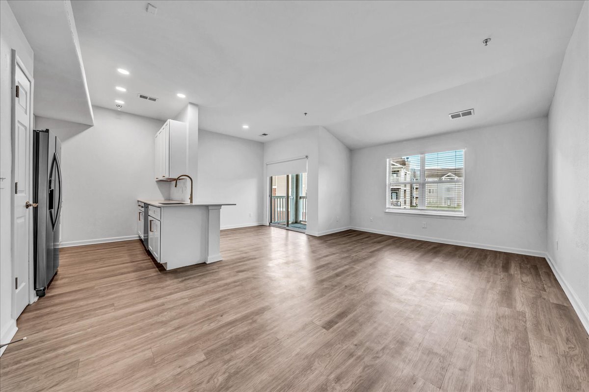 The Vinings Apartments 2 of 12