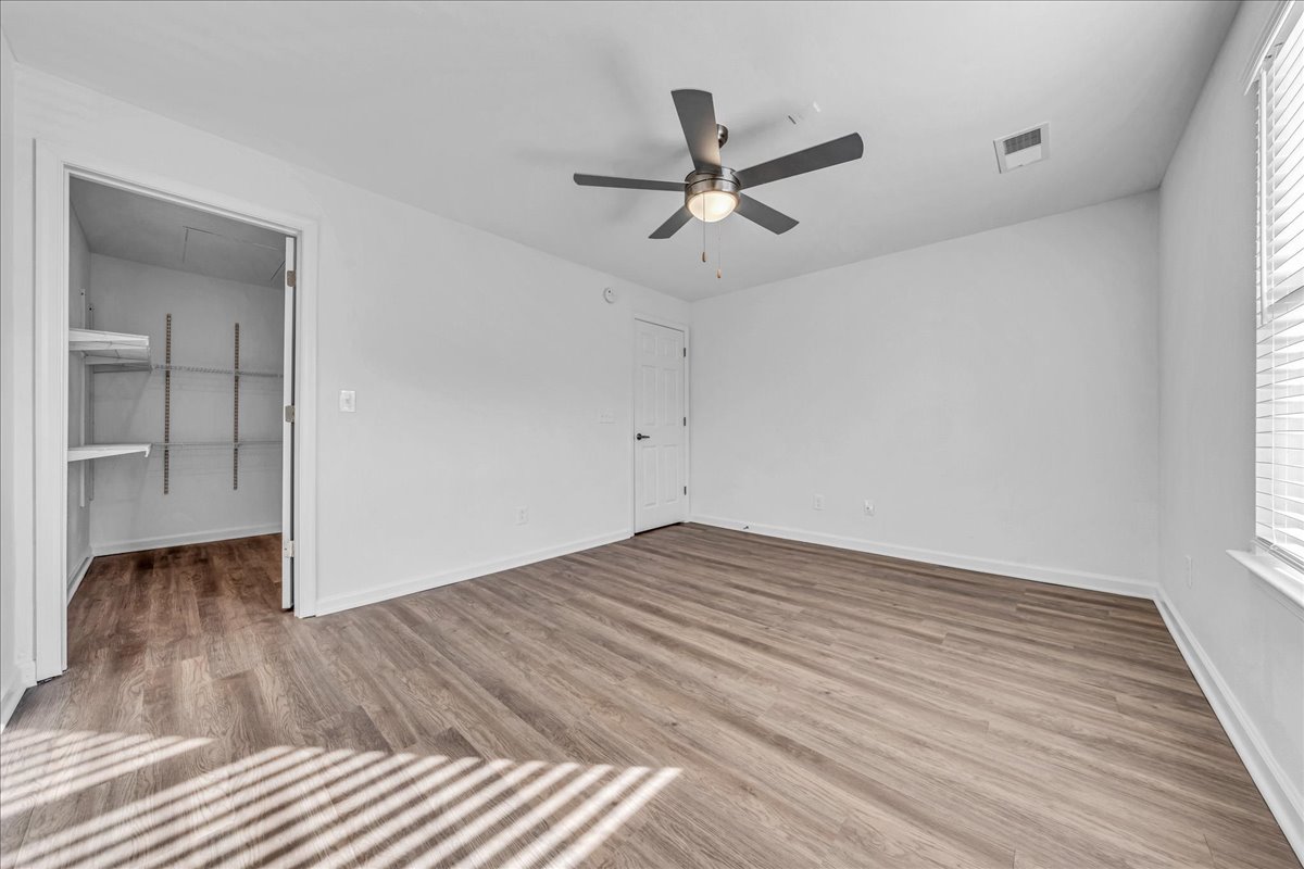 The Vinings Apartments 11 of 12