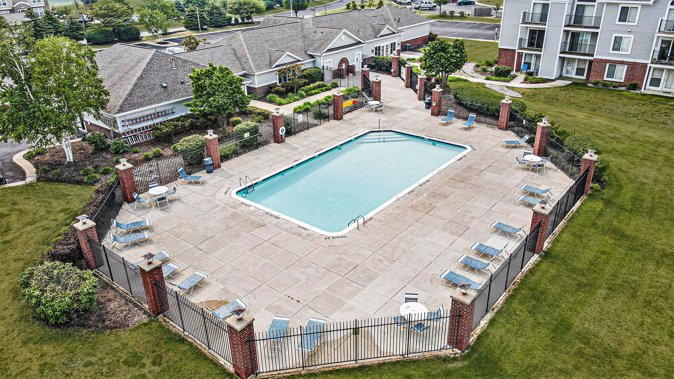 Pool at Tracy Creek Apartment Homes (1 of 3)