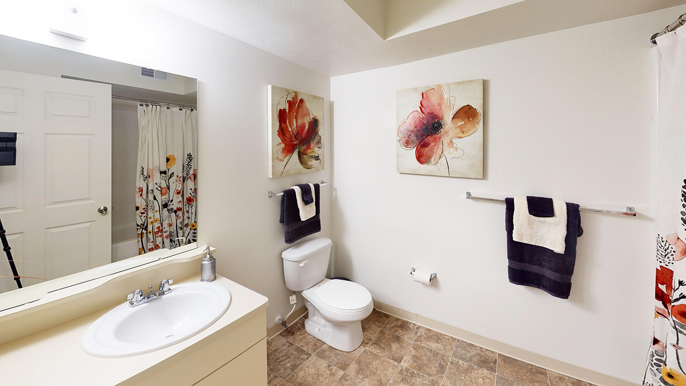 Tracy Creek Apartment Homes 6 of 12