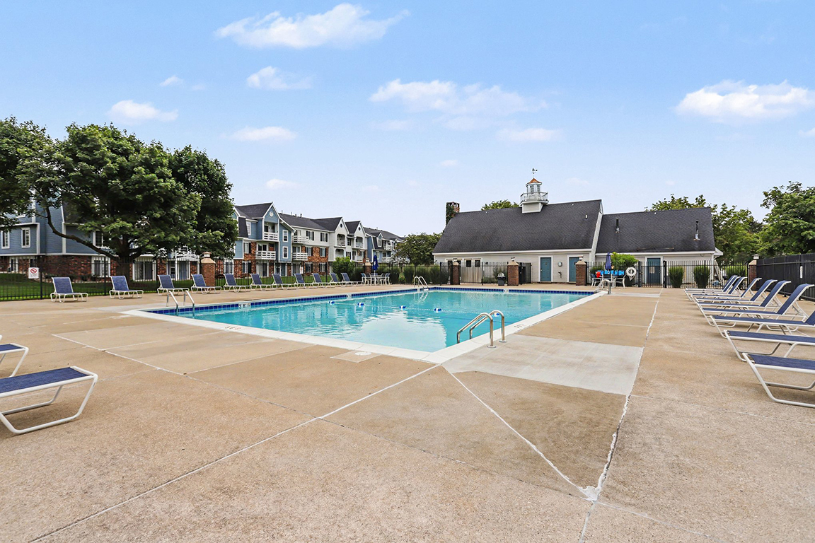 Pool at Walnut Trail Apartments (4 of 4)
