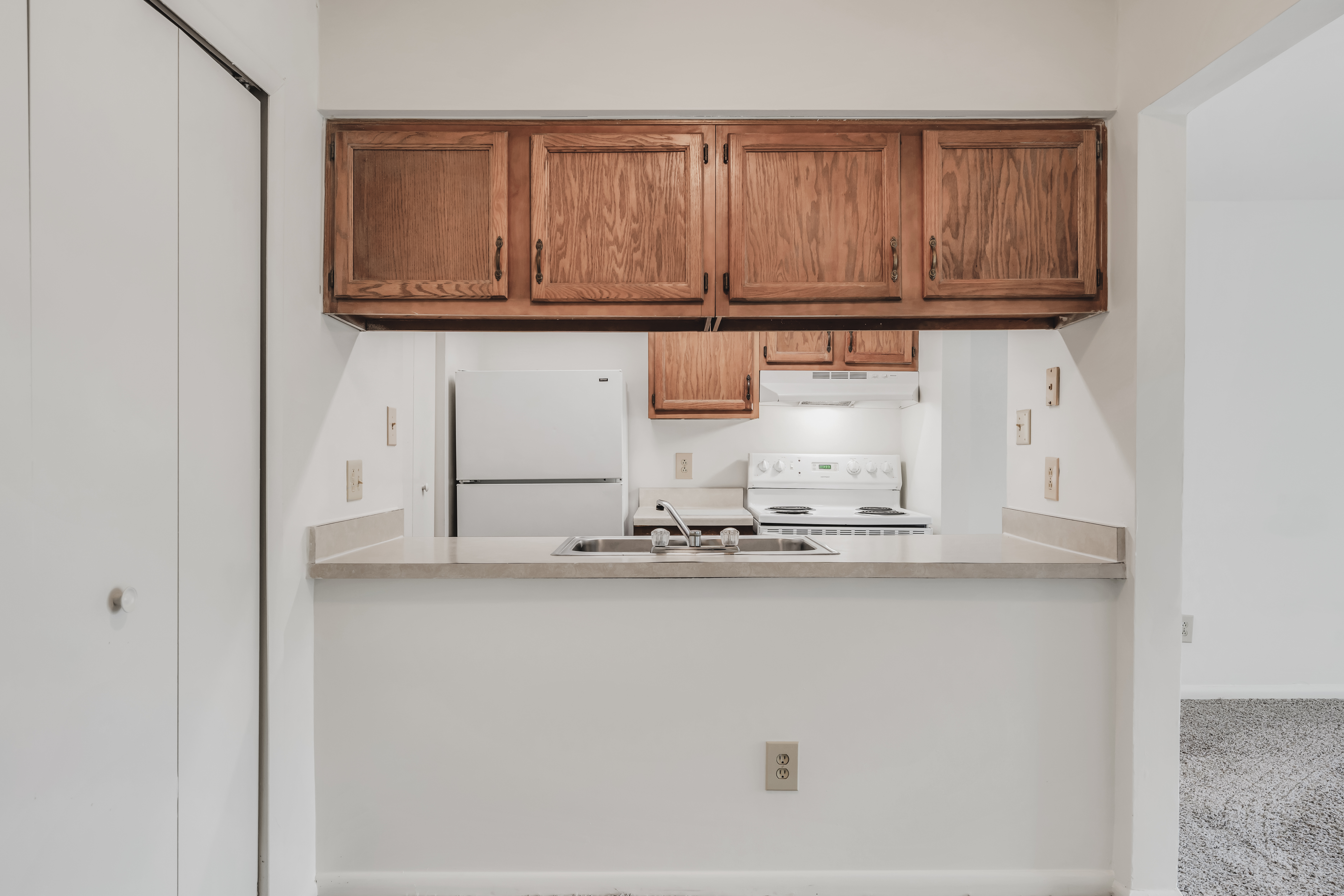 WaterFront Apartments 10 of 12