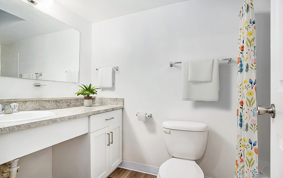 West Hampton Park Apartment Homes 7 of 12