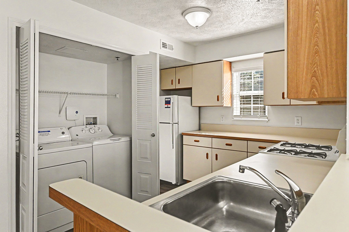West Hampton Park Apartment Homes 27 of 69