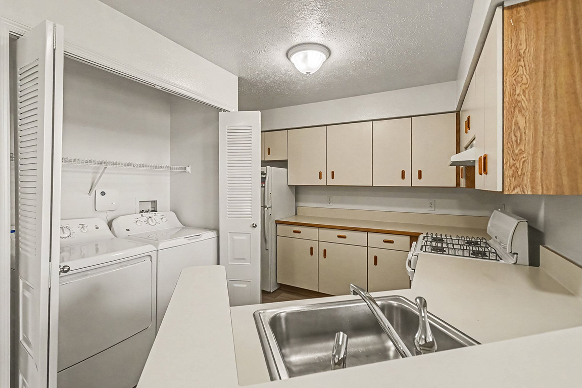 West Hampton Park Apartment Homes 12 of 69