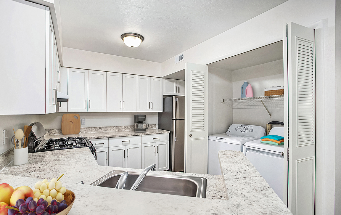 West Hampton Park Apartment Homes 6 of 12