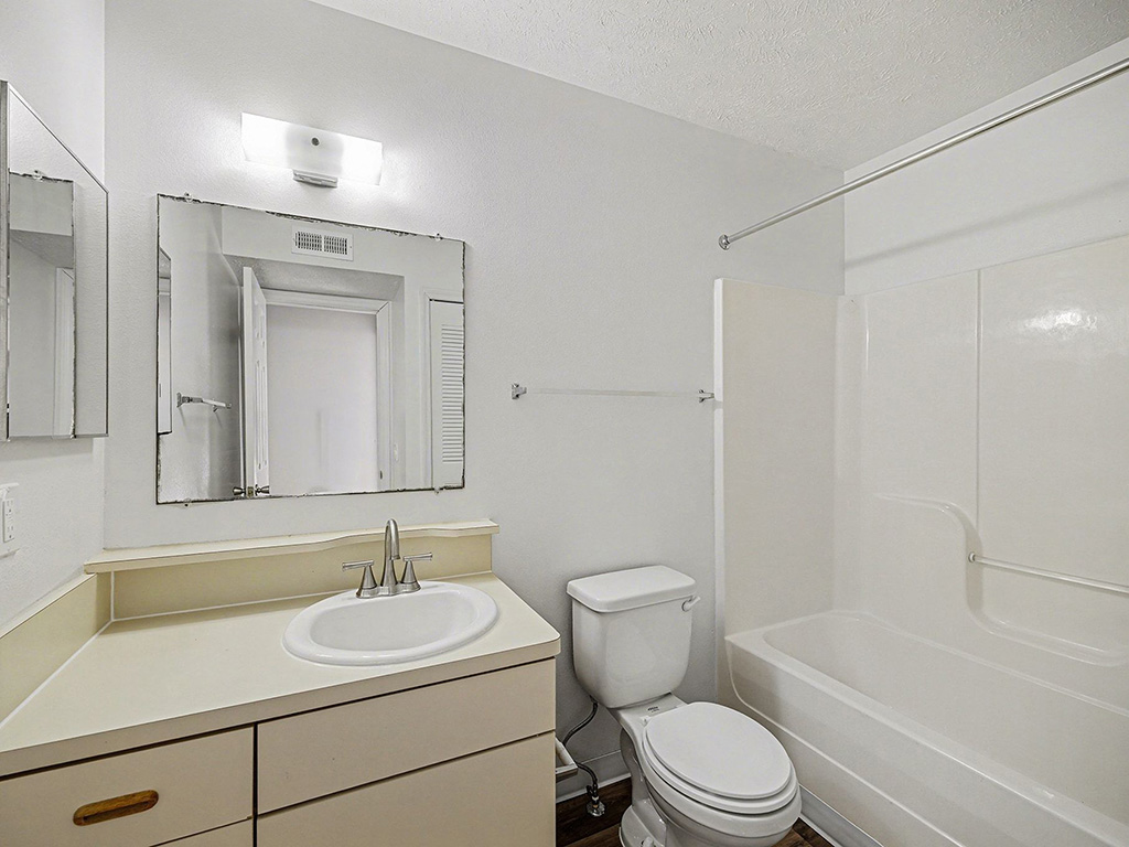 West Hampton Park Apartment Homes 46 of 69