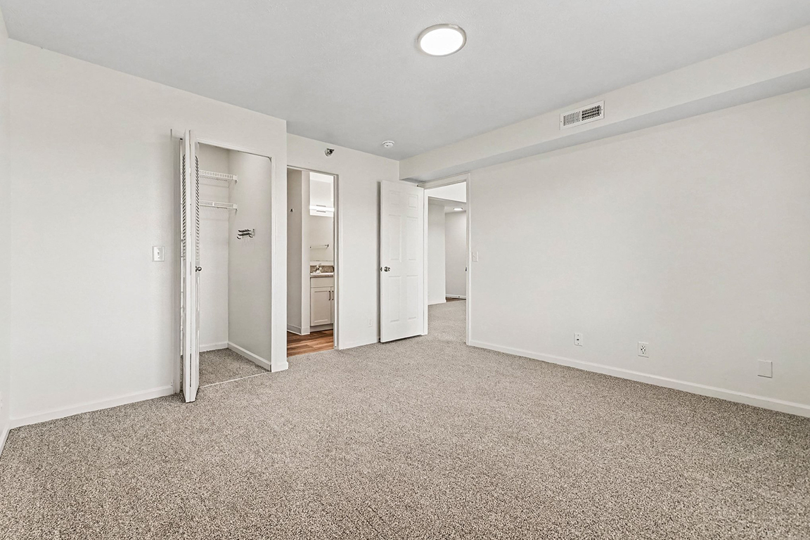 West Hampton Park Apartment Homes 51 of 69