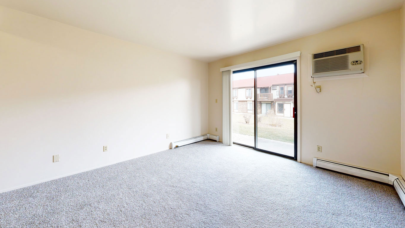 Wood Creek Apartments 10 of 12