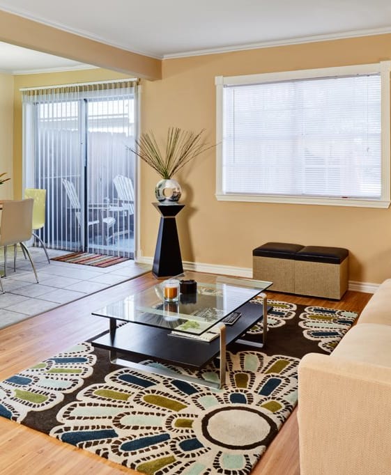 Luxury apartment home at Le Montreaux Apartments, Austin, 78759