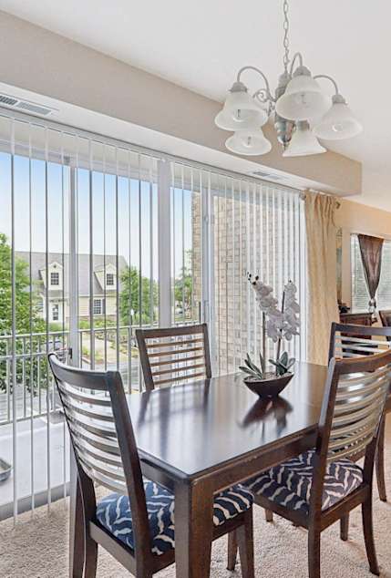 Dining at Andrews Ridge Apartments, Suitland, 20746