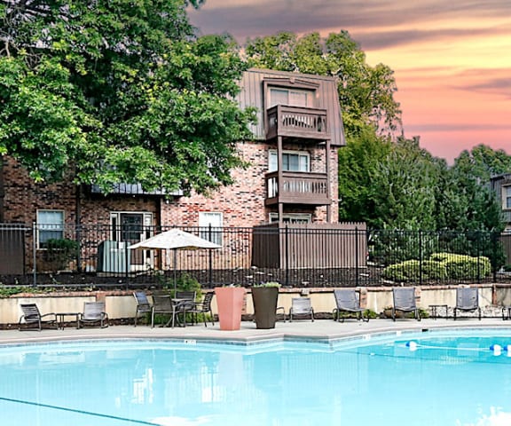 London House Apartments Apartments In Lenexa Ks