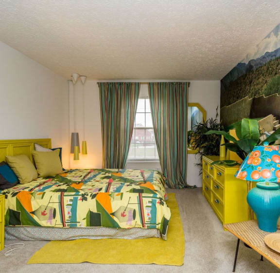 Waterford Court Apartments in Lafayette IN