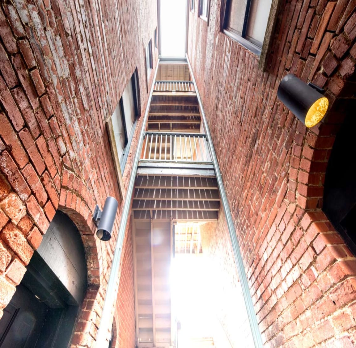 Apartments in Downtown Indianapolis Lockerbie Court Home