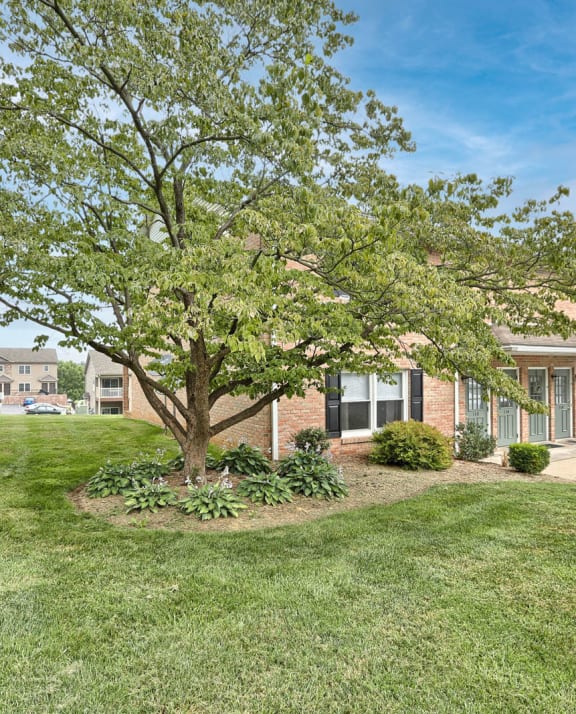 Apartments in Lancaster County Colonial Apartments PMI