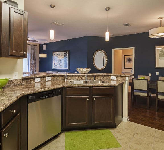 Wynnfield Lakes Apartments in Jacksonville, FL