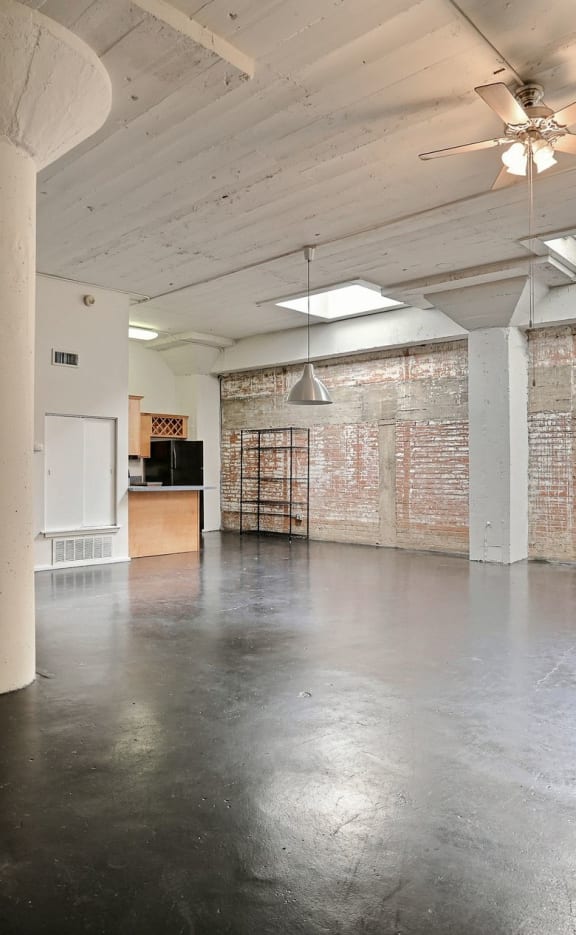 Elm Street Lofts Apartments in Dallas, TX