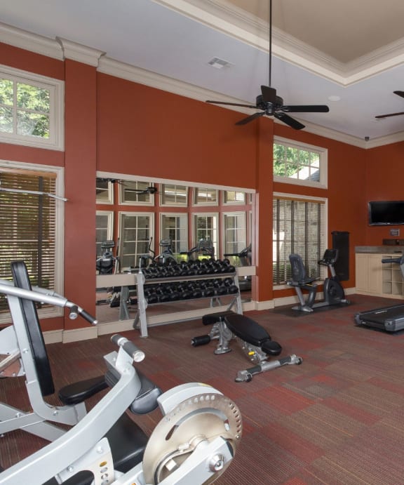 Apartments in Garland, TX Stoneleigh Spring Creek