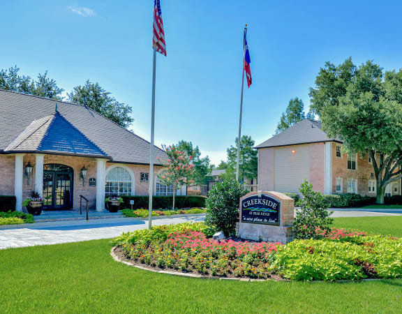 Creekside At Pear Ridge Apartments In Dallas Tx