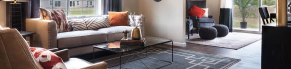 Redwood Waukee Douglas Parkway | Custom Page