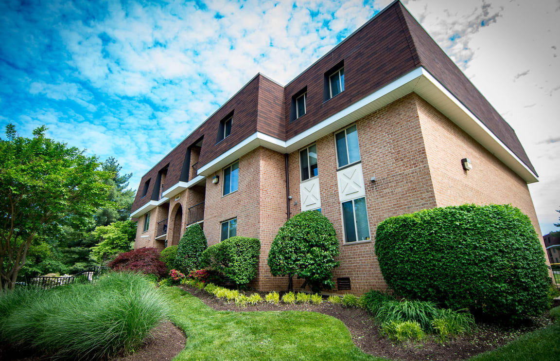 Oakton Park Apartments Apartments in Fairfax, VA