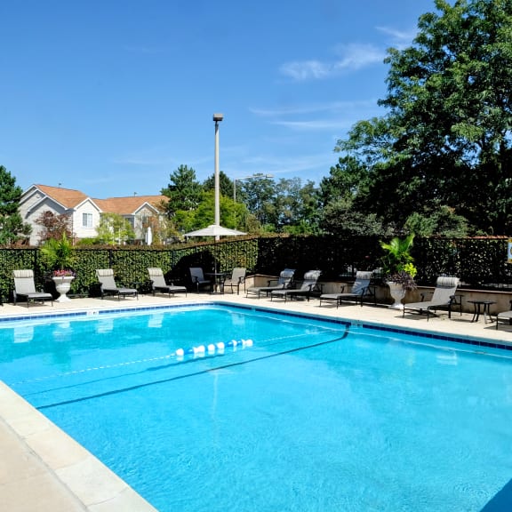 Windbrooke Crossing Apartments in Buffalo Grove, IL