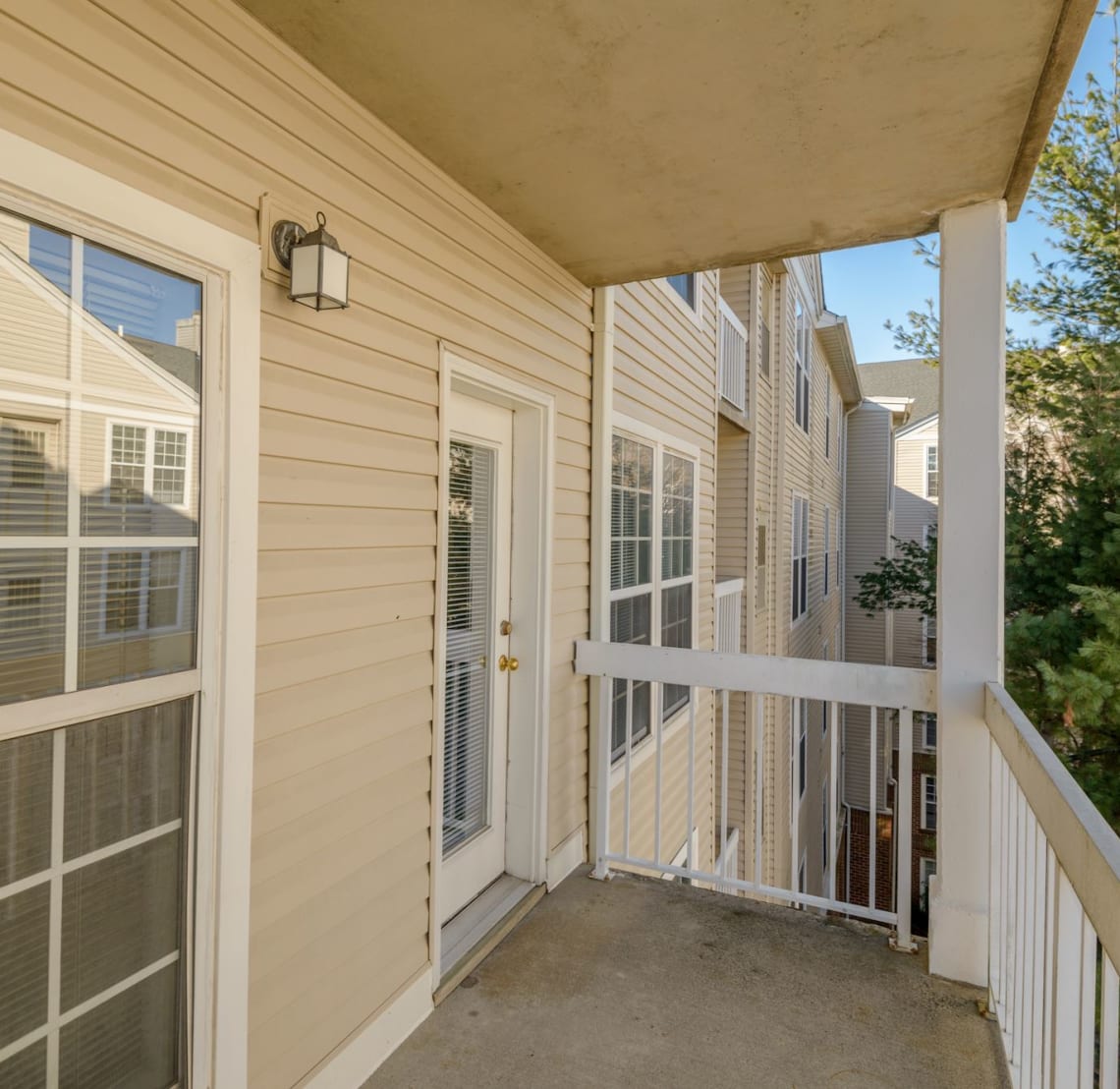 Rosslyn Heights Modern Apartments in Rosslyn VA