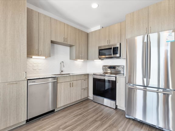 Stainless Steel Appliances at The Fitz Apartments In Dallas, Texas