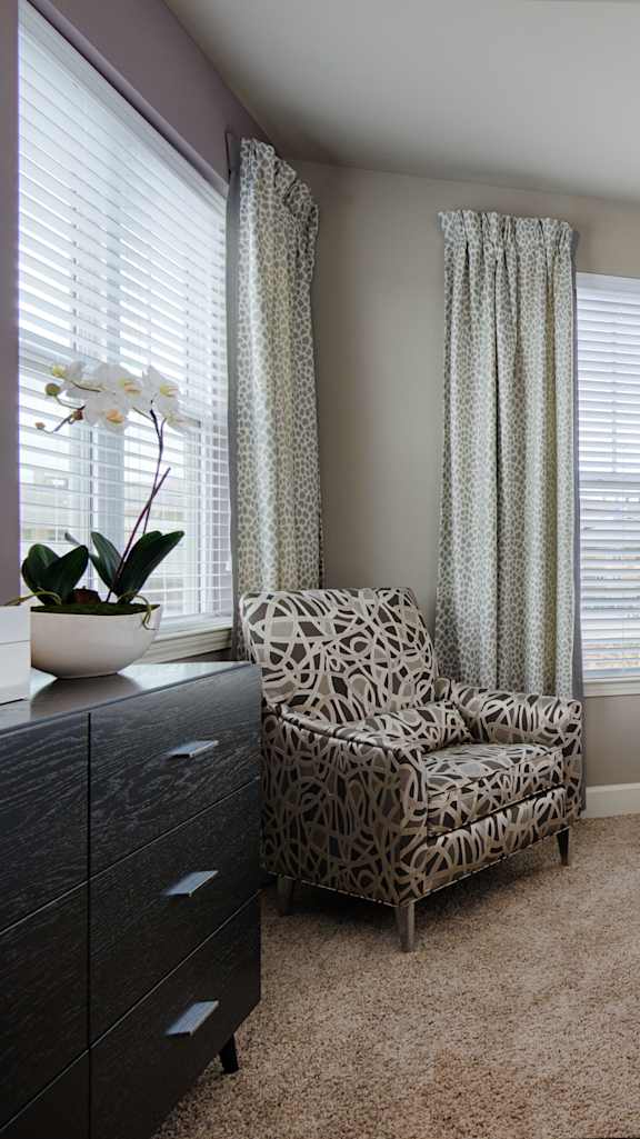 Modern Fitness Center at Residences at Prairiefire Apartment Homes, Kansas