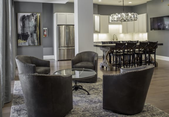 Crystal City Plaza Apartments
