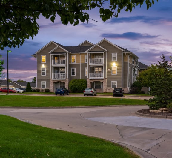 Alexis At Perry Pointe Apartments In Davenport Ia