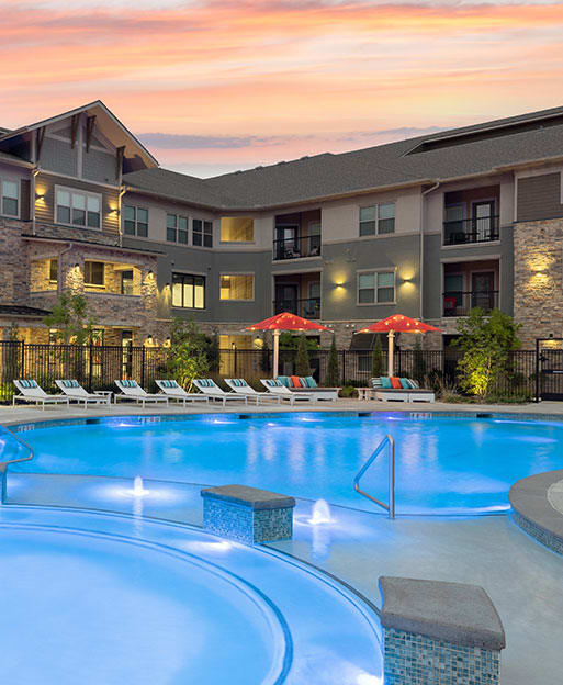 Vale Overland Park Apartments in Overland Park, KS