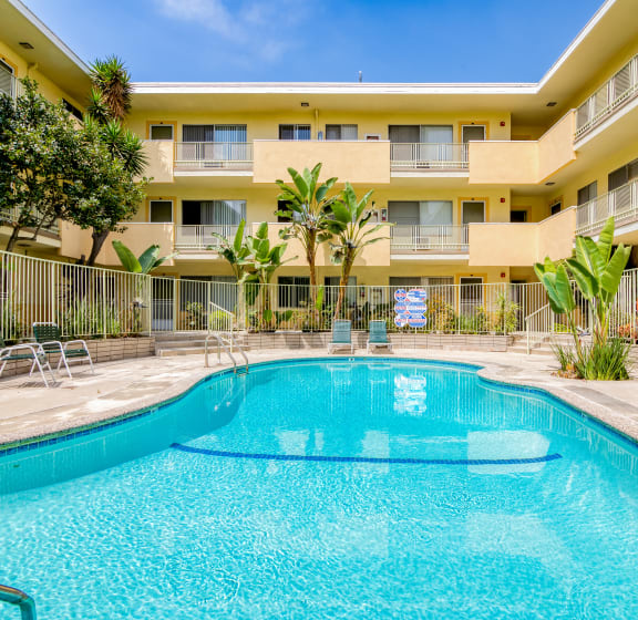 Los Feliz Apartments