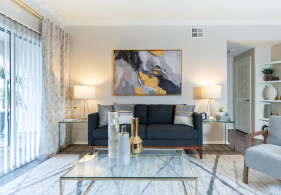 Apartments in St. Petersburg, FL | Promenade at Carillon