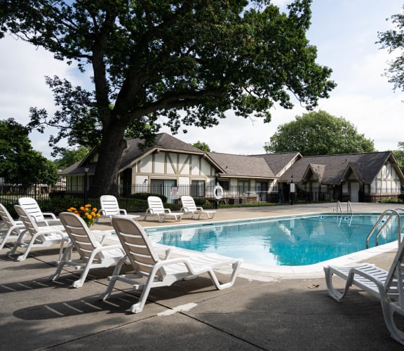 Beacon Hill Great Oaks Apartments Apartments in Rockford, IL RENTCafe