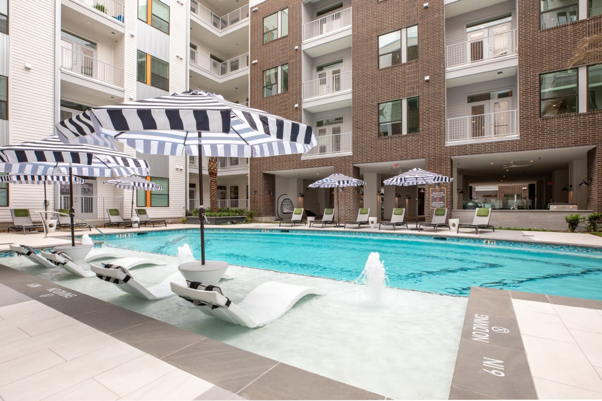 Luxury Apartments in Houston Heights Durham Heights