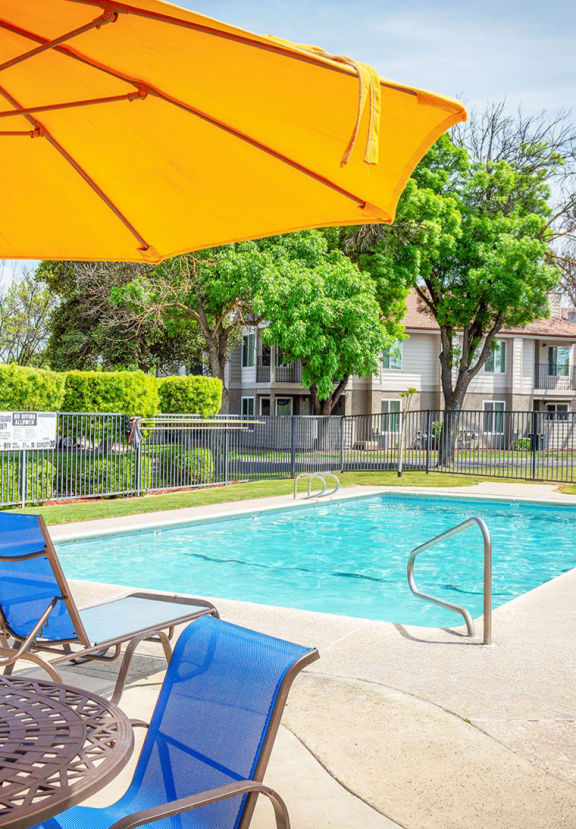 Apartments in Hanford, CA River Oaks Apartments & Townhomes