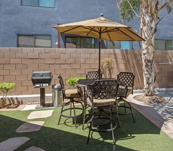 Galeria Del Rio 3 & 4 Bedroom Townhomes for Rent in Tucson, AZ