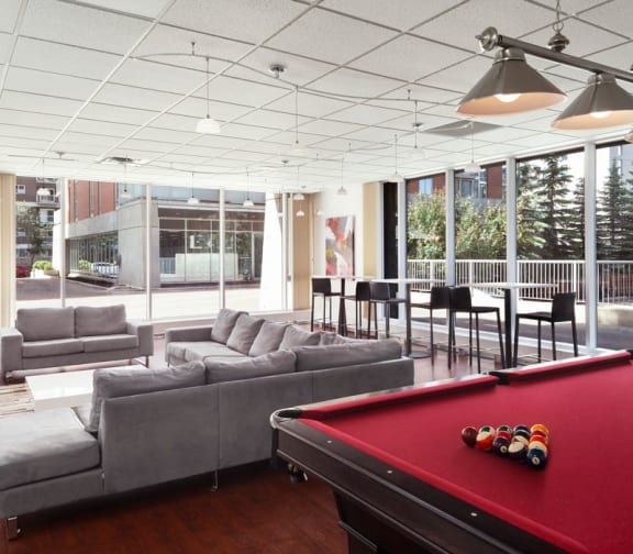 Rouleau Apartment and Community Amenities