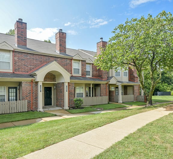 Willowbend Apartments in Town & Country, MO