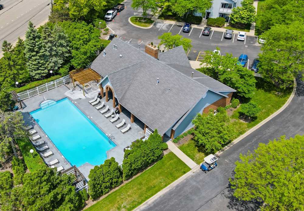 Aerial view of Forest Pointe swimming pool and clubhouse