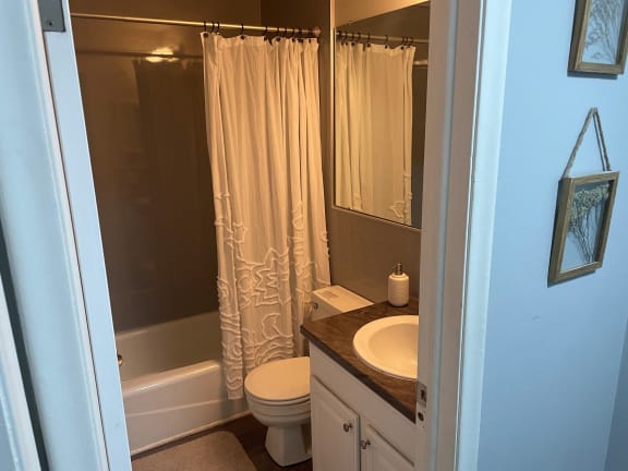 Spacious bathroom in East Lansing Apartments near Michigan State University | Abbott Pointe